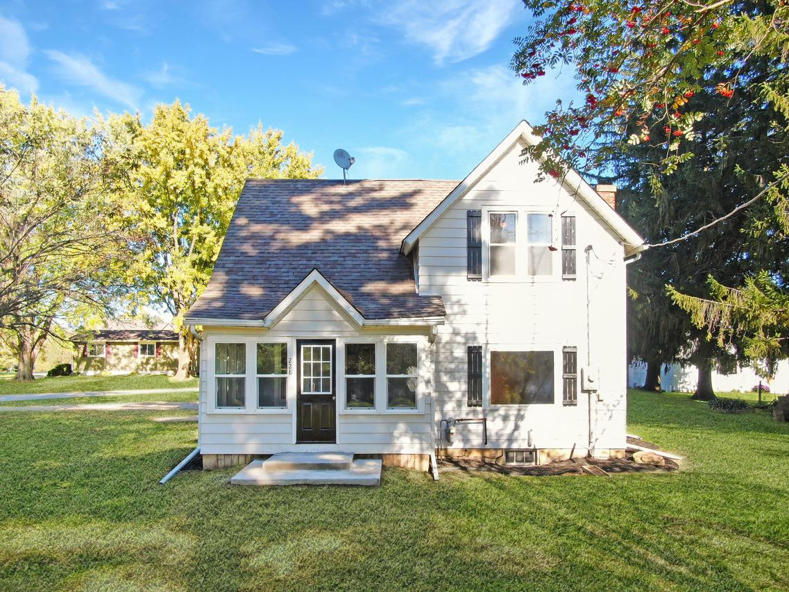 228 Coon Prairie, Westby, WI 54667