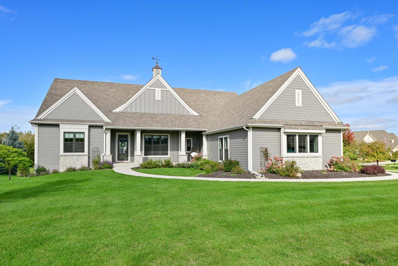 W248N2151 Kettle Cove, Pewaukee, WI 53072