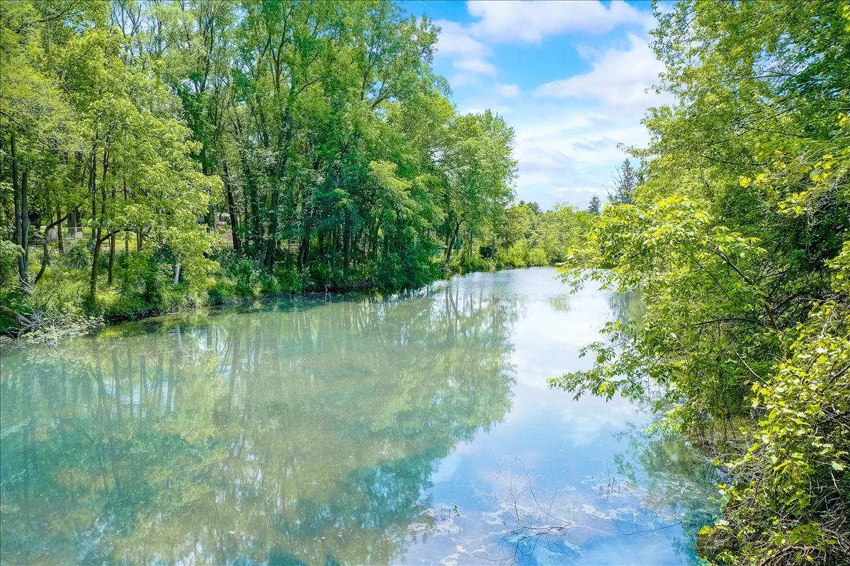 Lt2 Marianne Ave #CSM 11837, Big Bend, WI 53103