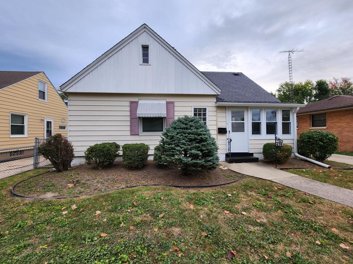 7813 24th Ave, Kenosha, WI 53143