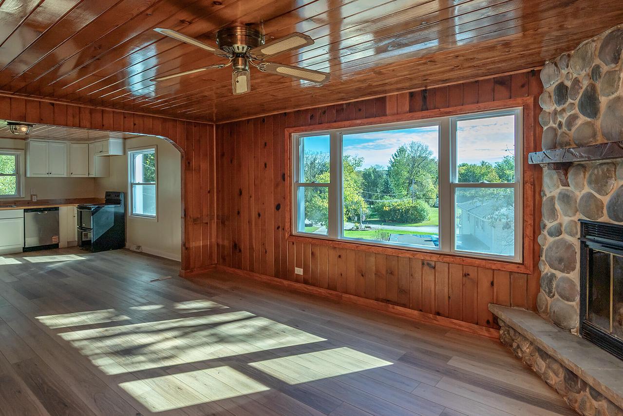 1515 Hillside Ln., Richfield, WI 53033