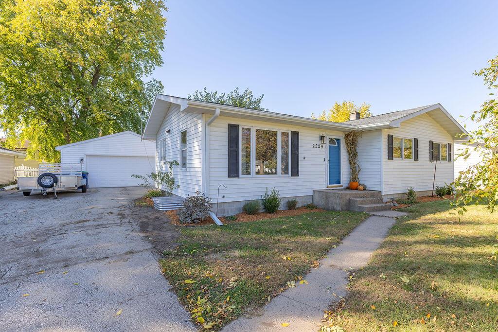 2529 Western Ave, Campbell, WI 54603
