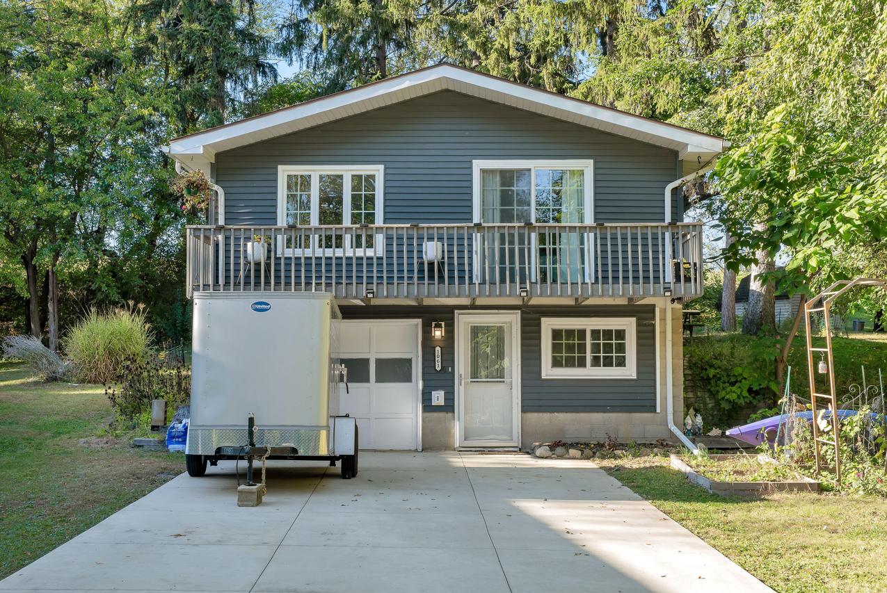 1061 Highland Dr, Twin Lakes, WI 53181