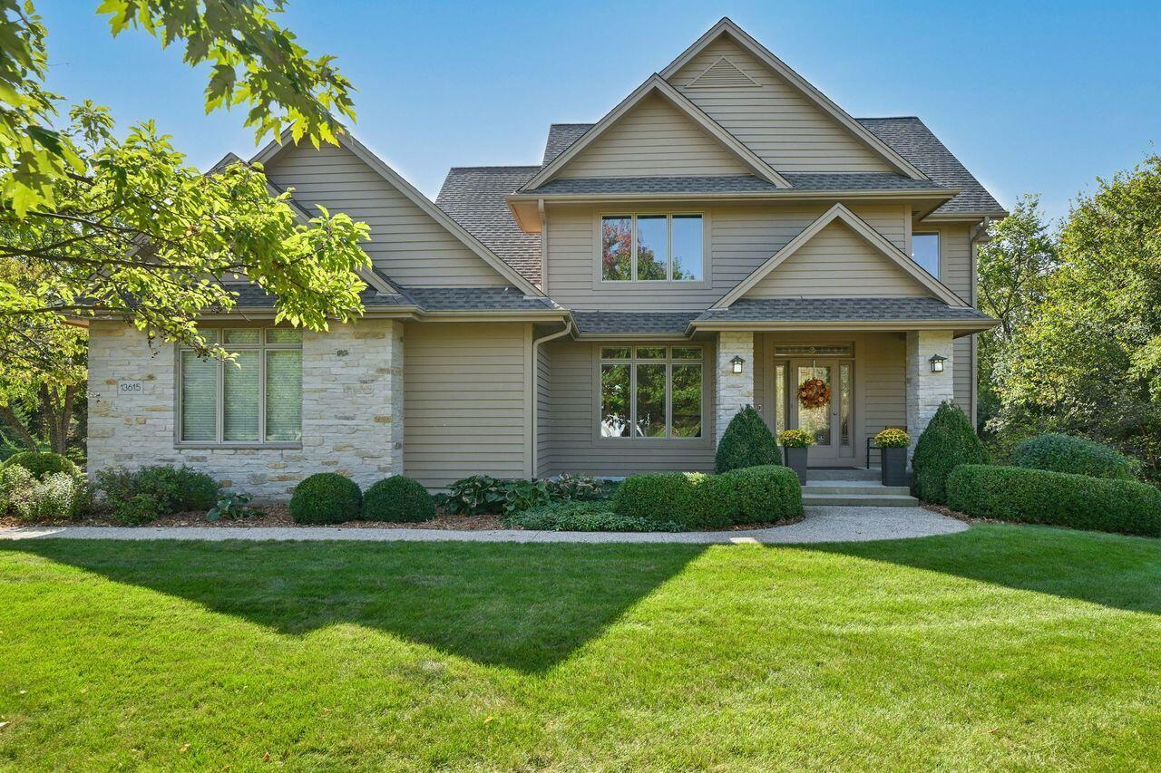 13615 W Deer Park, New Berlin, WI 53151