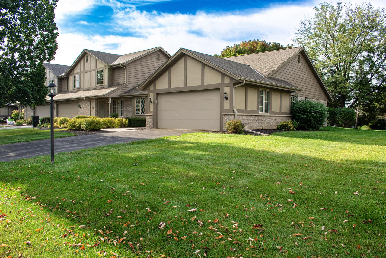 17725 Caribou Pass #D, Brookfield, WI 53045