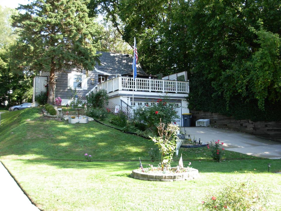317 Delafield St, Waukesha, WI 53188