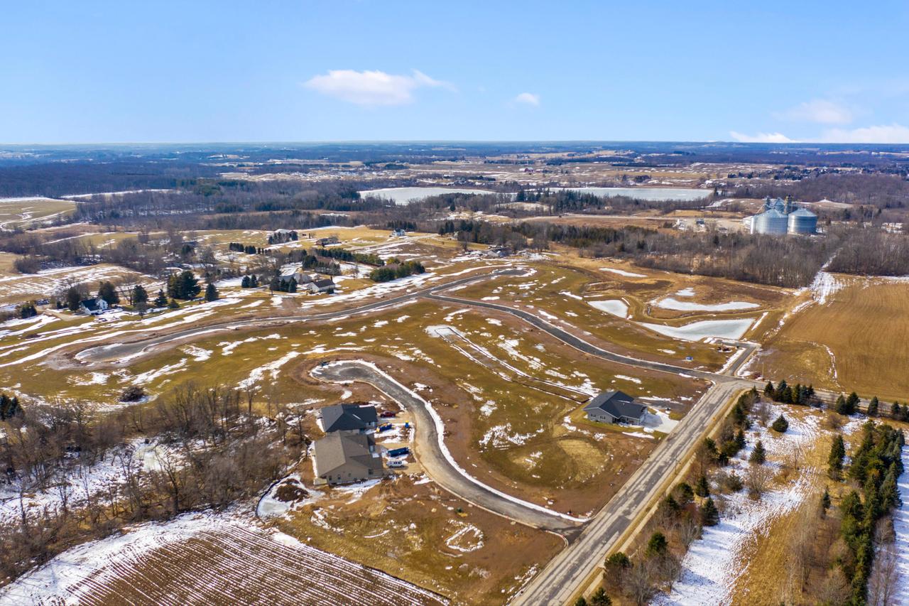 Lt20 Ervalice Ct, Random Lake, WI 53075