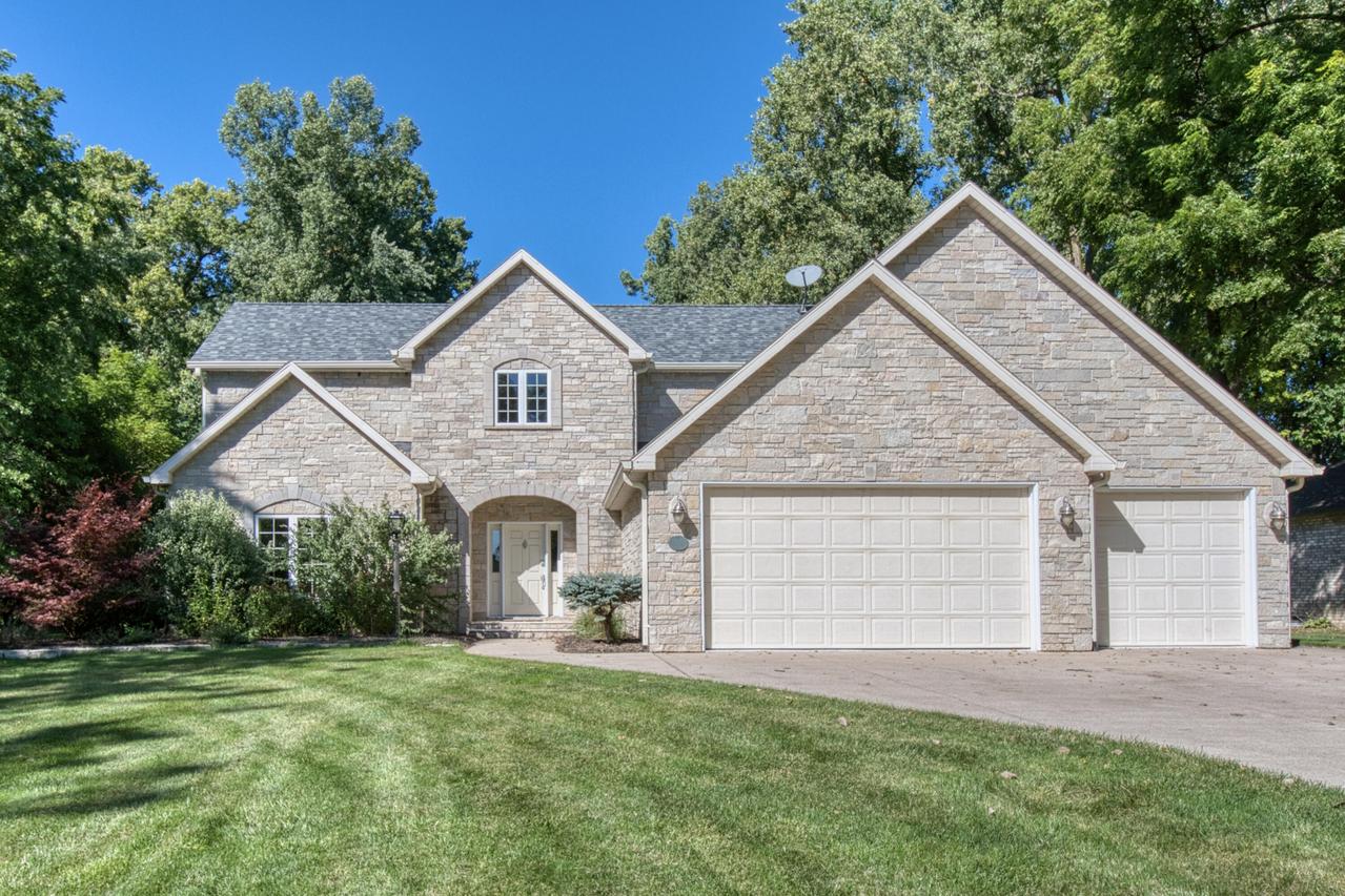 5100 Streich Ln, Black Wolf, WI 54902