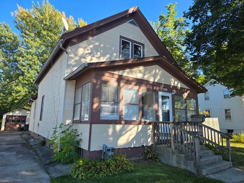 2507 N 10th St, Sheboygan, WI 53083