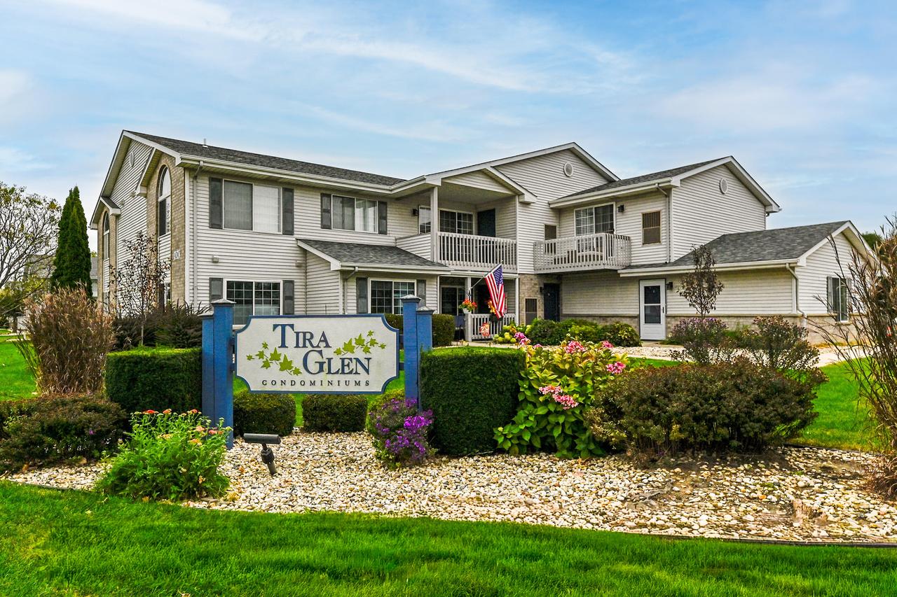 3505 85th St #1B, Kenosha, WI 53142