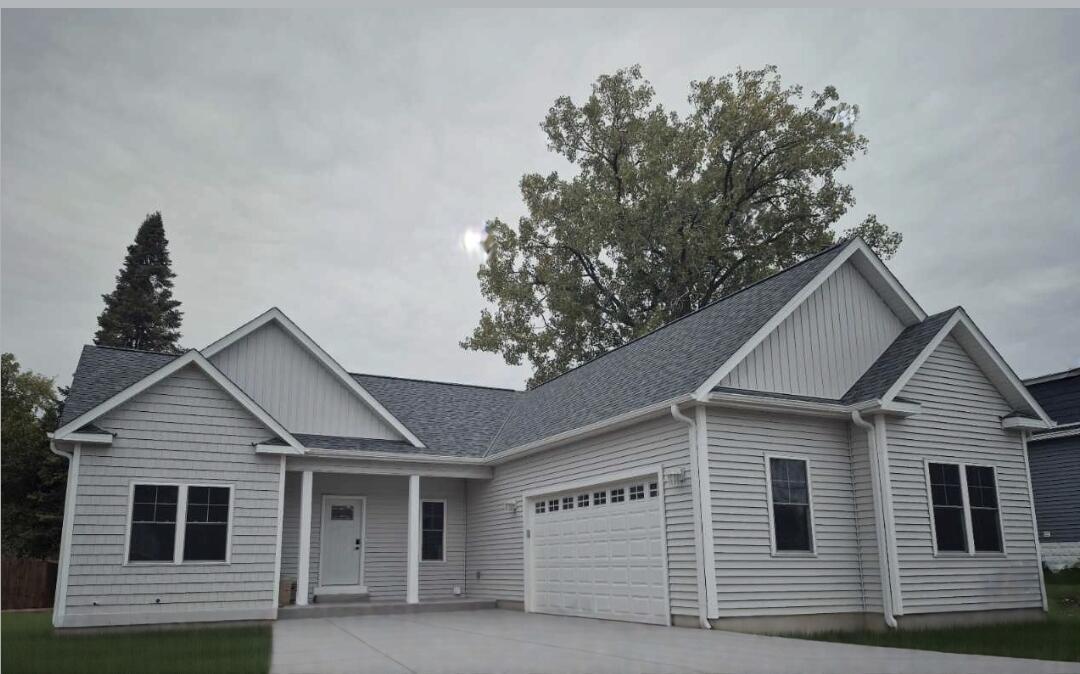 3360 E Grange Ave, Cudahy, WI 53110
