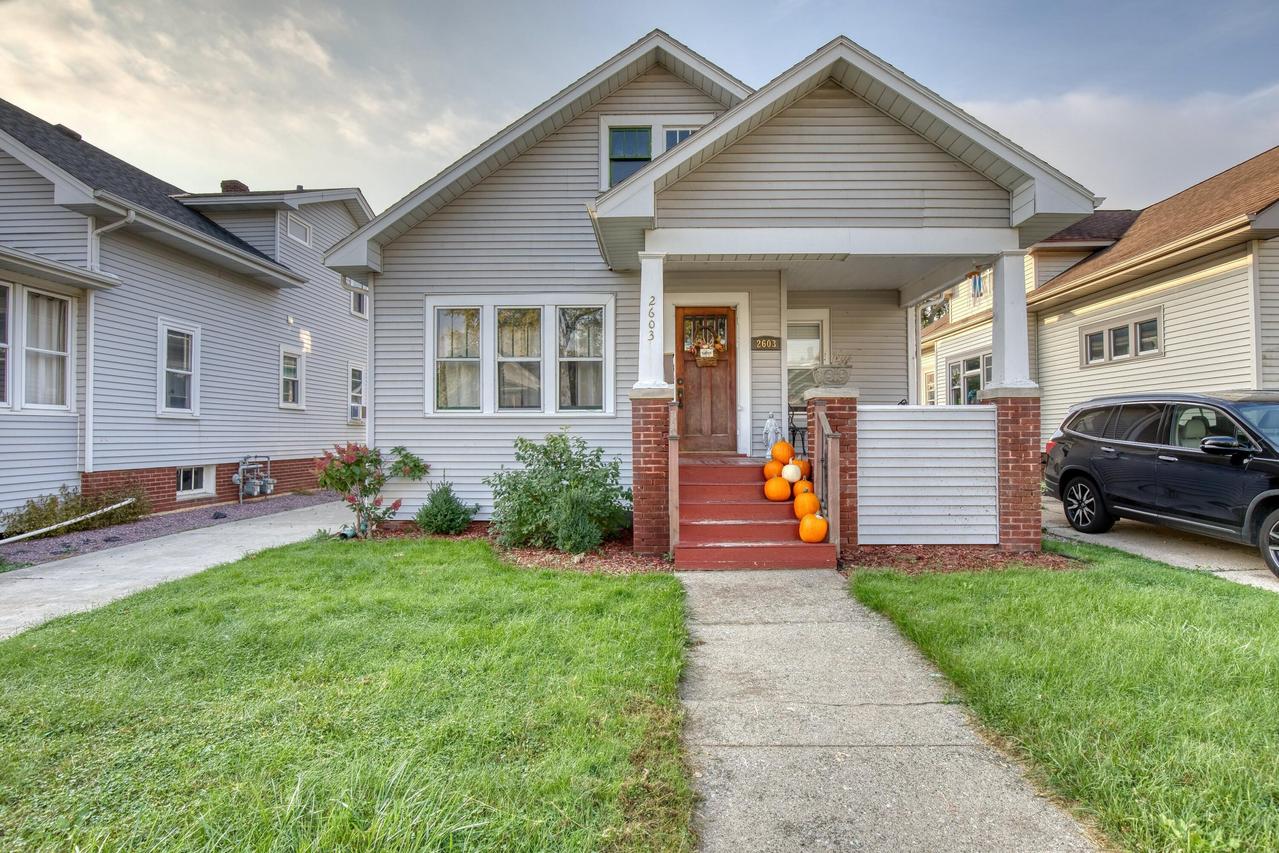 2603 Olive St, Racine, WI 53403