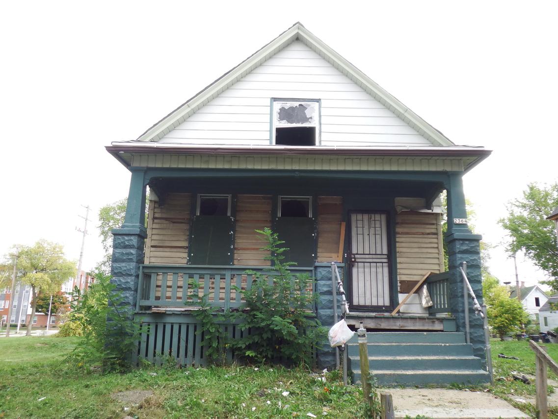 2364 N 21st St, Milwaukee, WI 53206