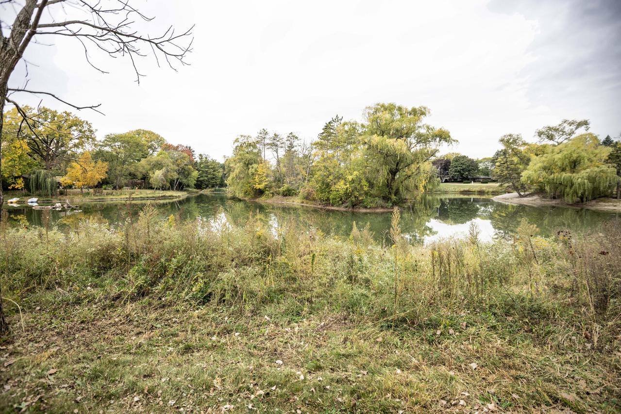 3933 Country Ln., Mount Pleasant, WI 53405
