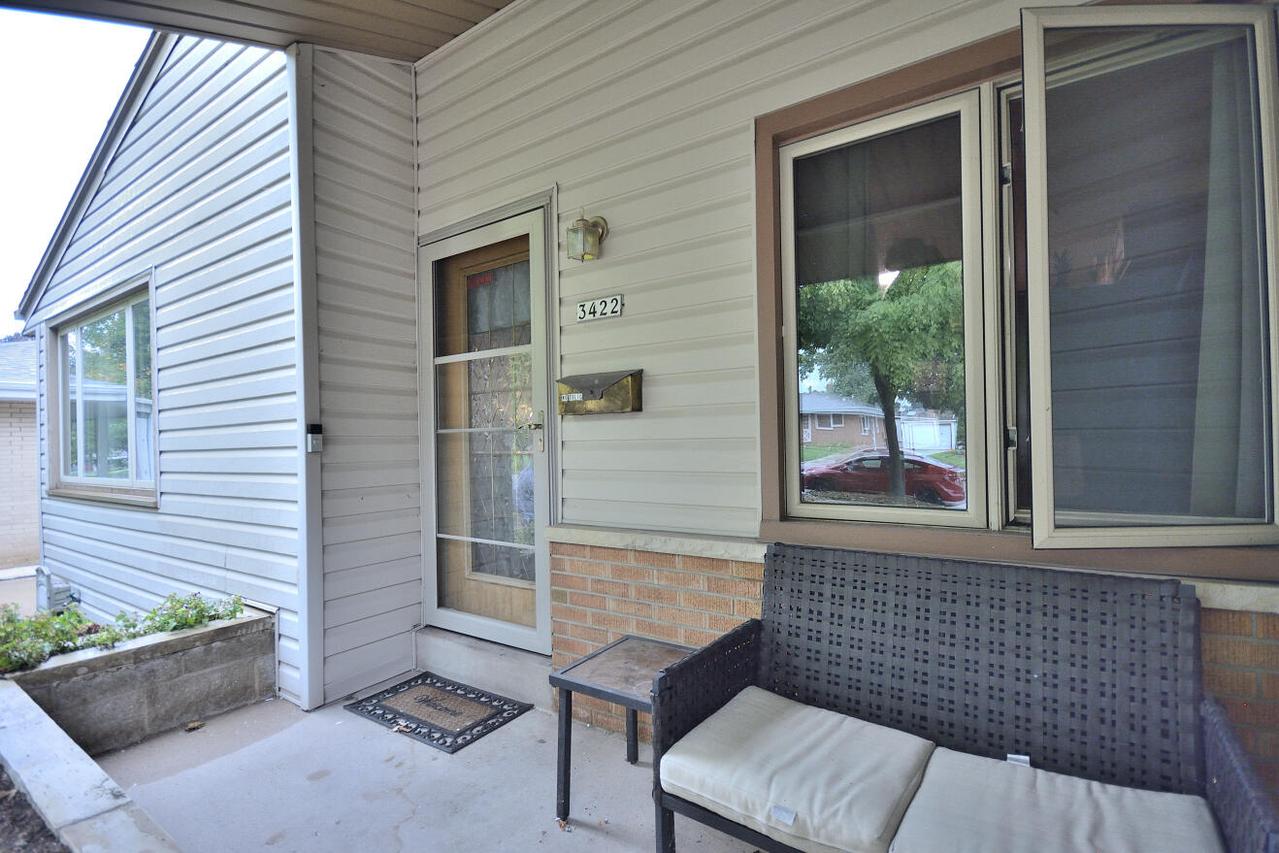 3422 S 85th St, Milwaukee, WI 53227