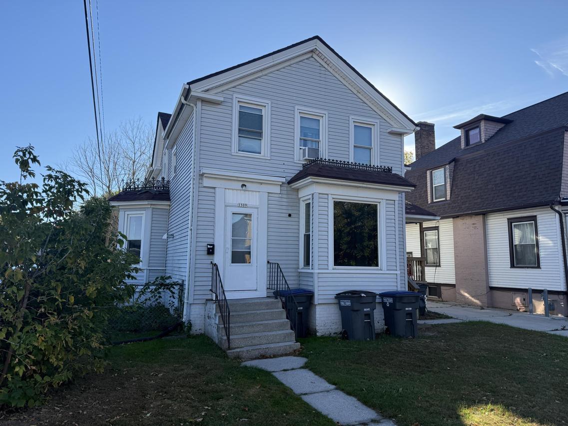 1507 N 6th St #1509, Sheboygan, WI 53081