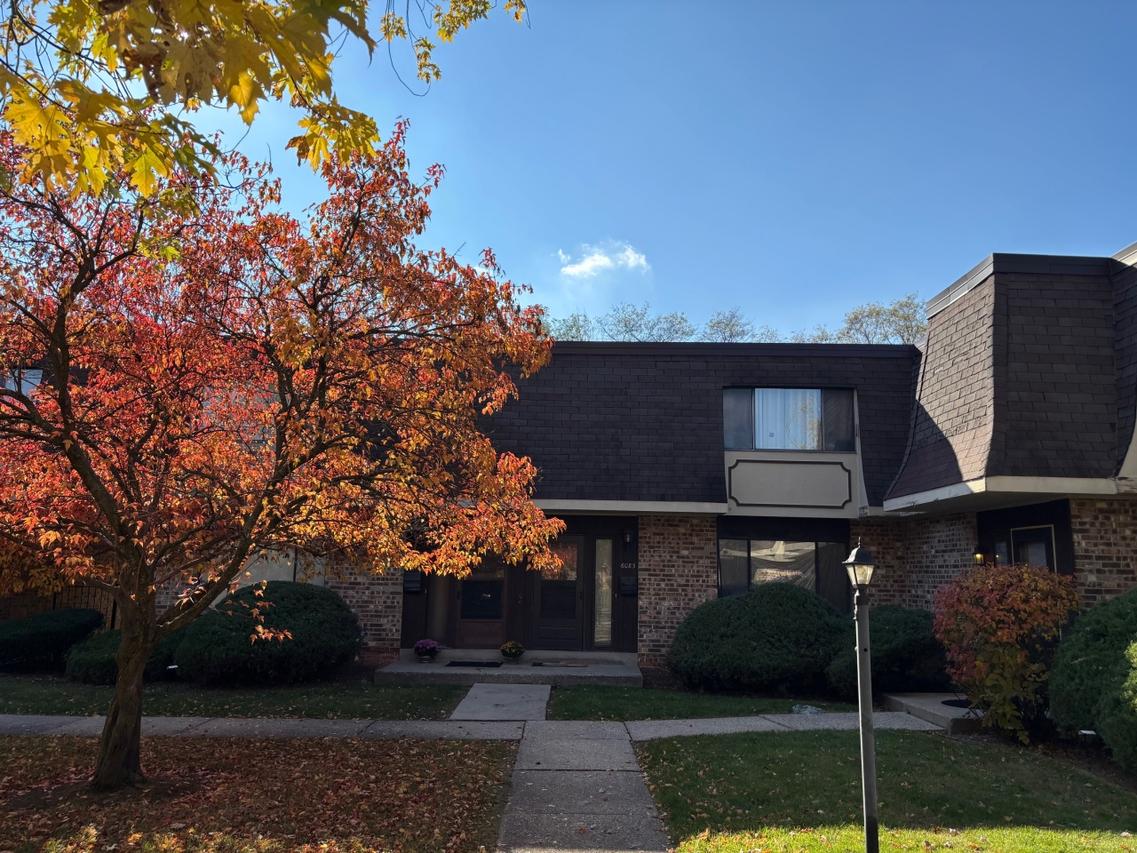 6081 W Calumet Rd #A17, Milwaukee, WI 53223
