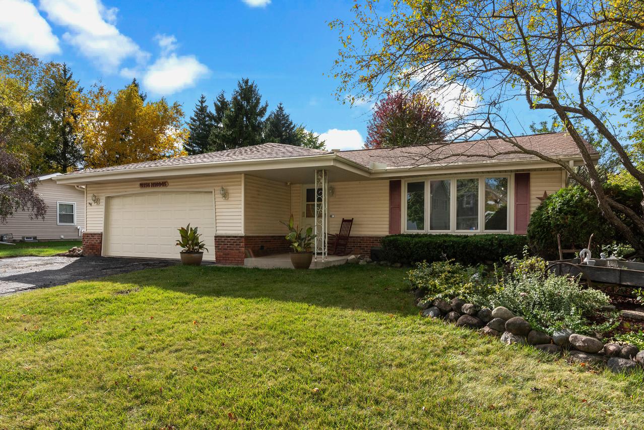 W156N10945 Catskill Ln, Germantown, WI 53022