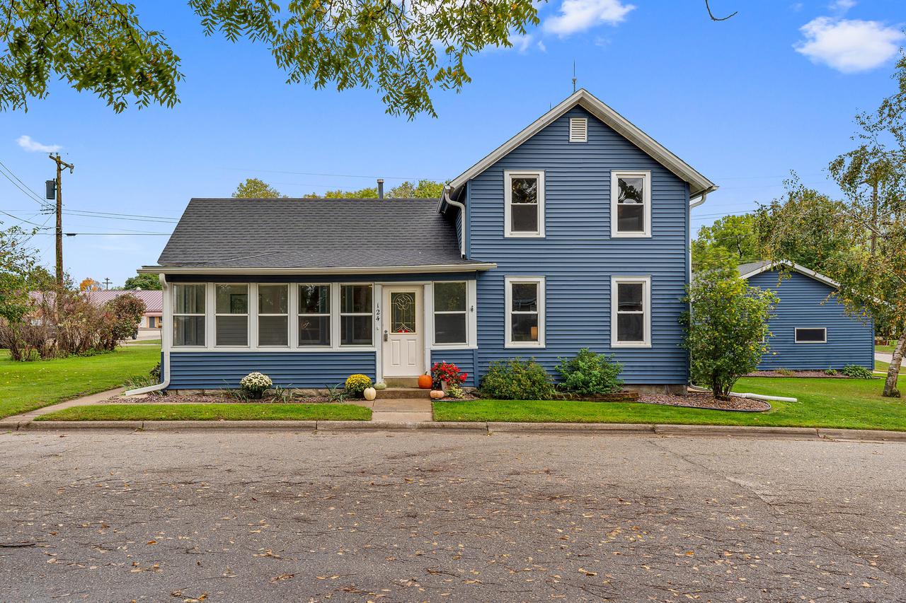 124 Mill St, Holmen, WI 54636