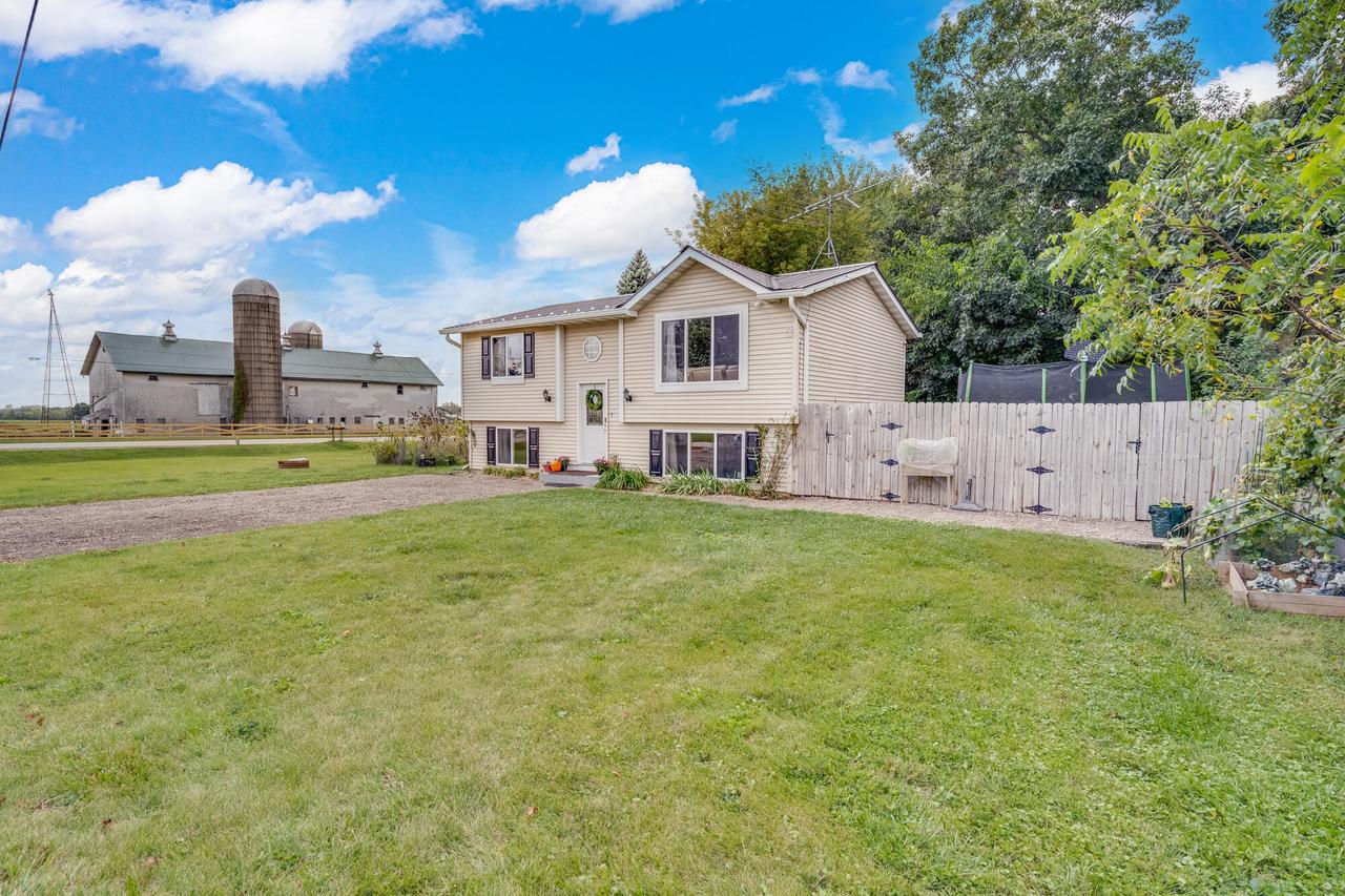 11510 270th Ave, Salem Lakes, WI 53179