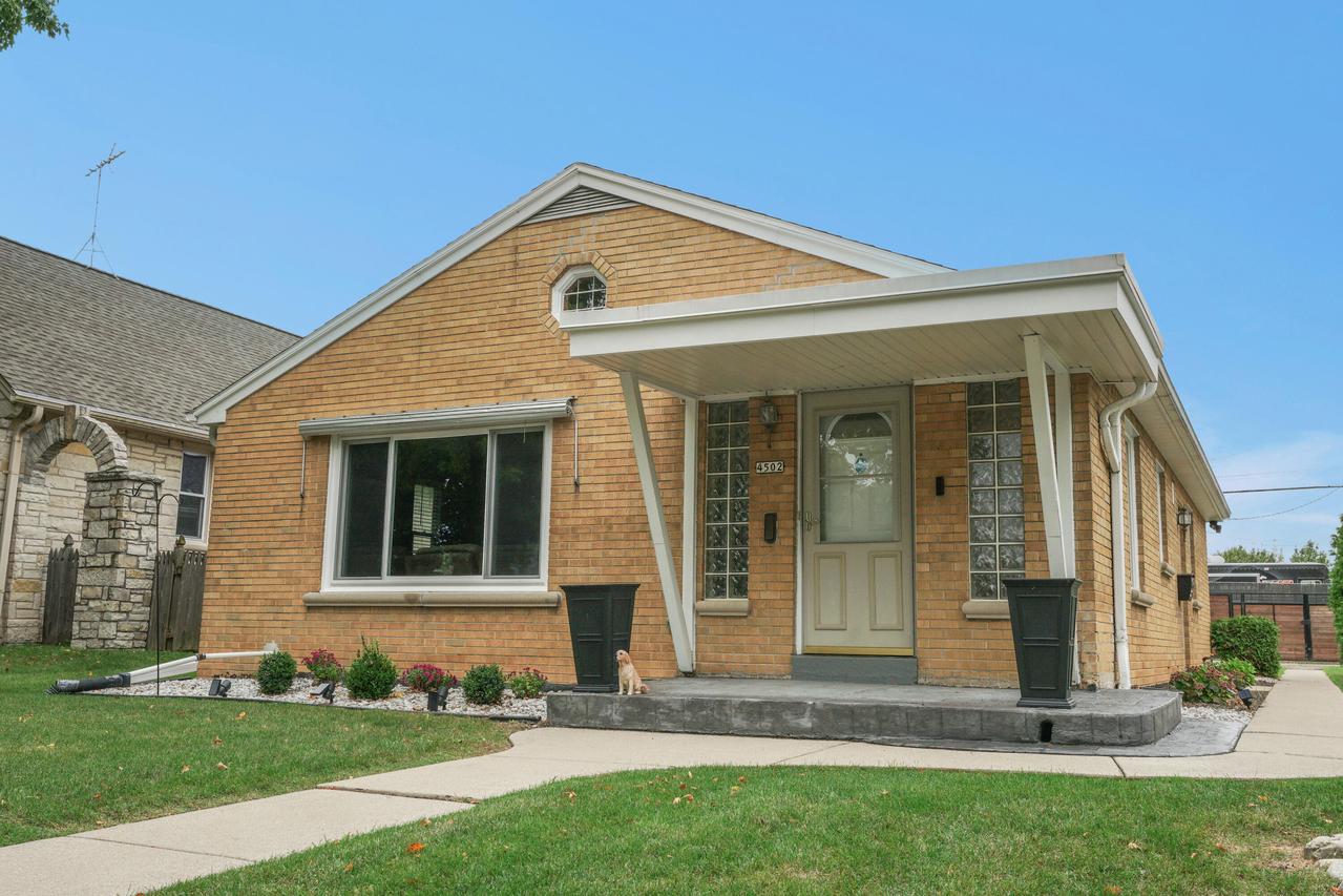 4502 W Midland Dr, Milwaukee, WI 53219