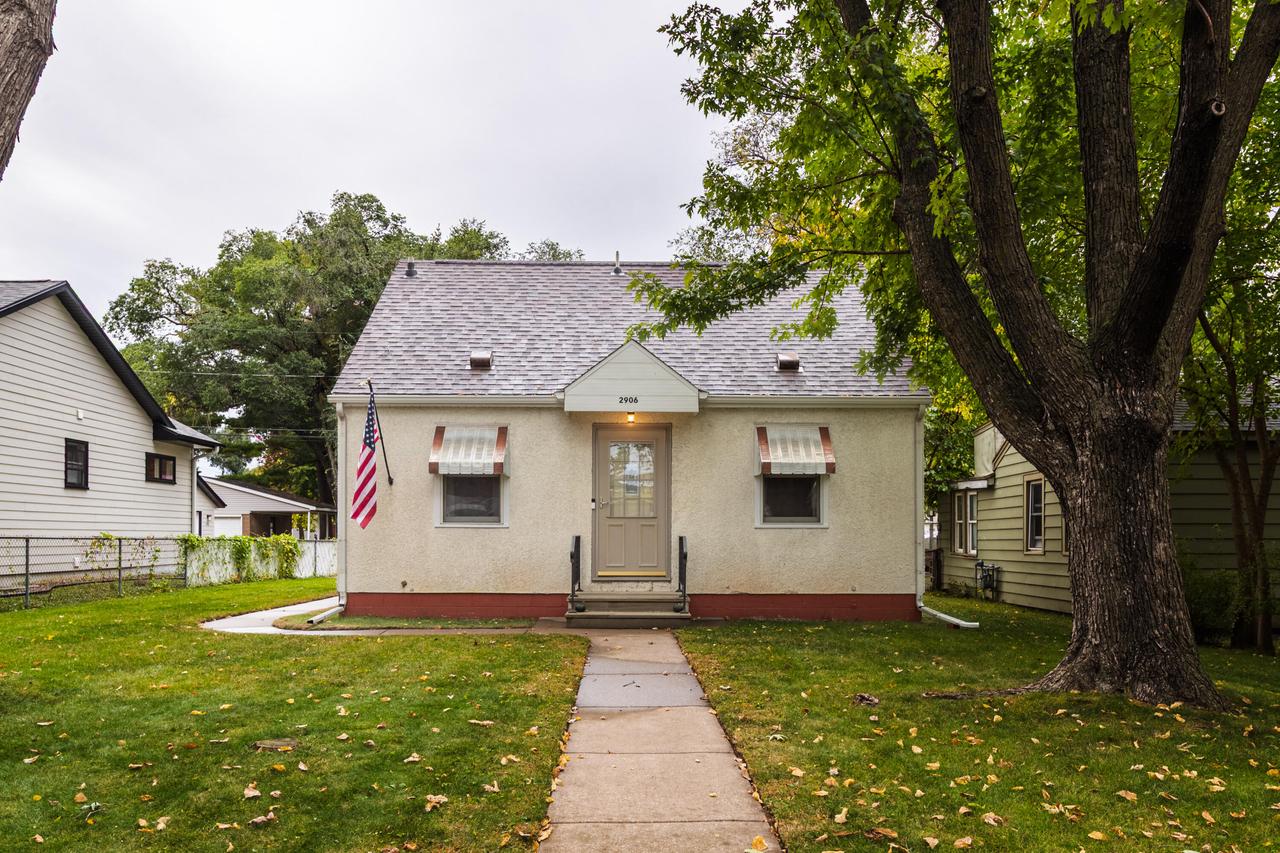 2906 23rd St, La Crosse, WI 54601