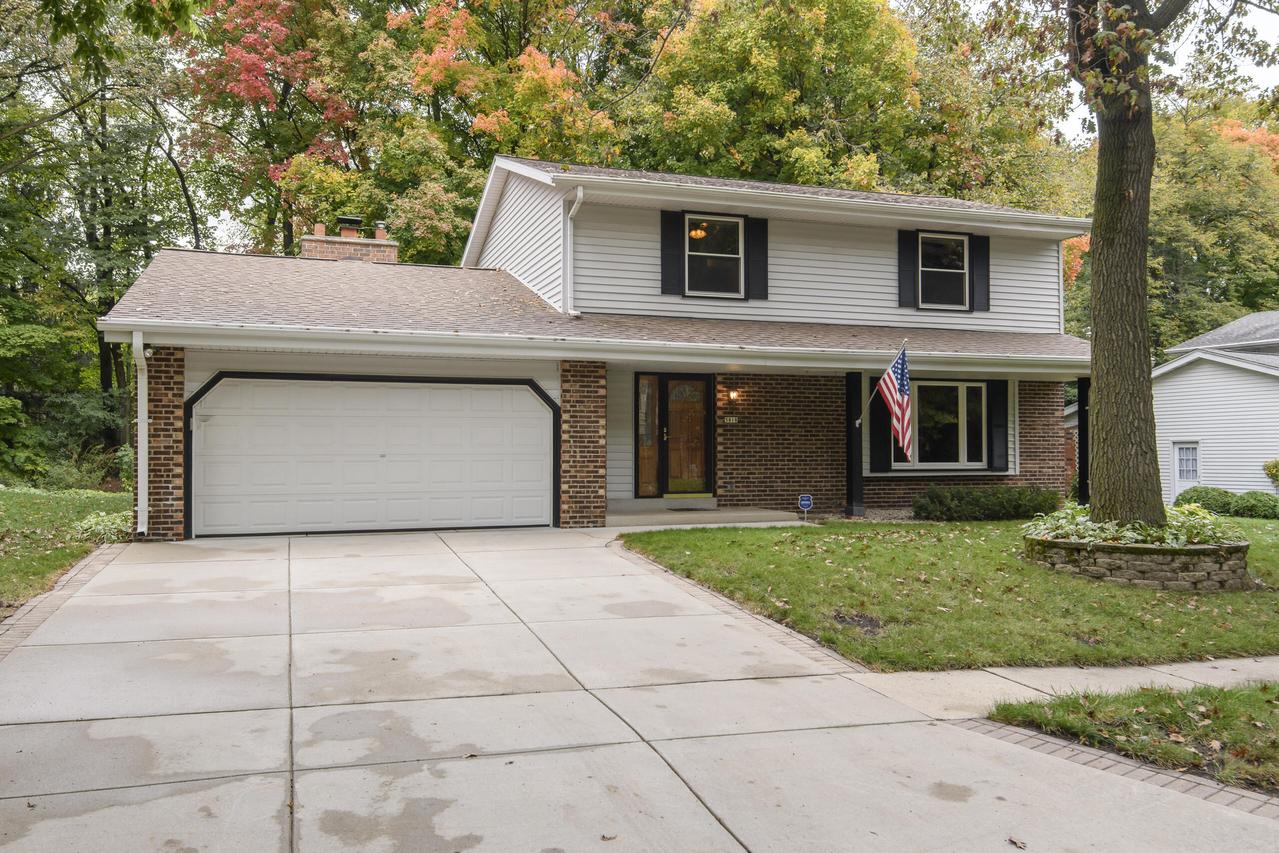 5818 Riverside Dr, Greendale, WI 53129