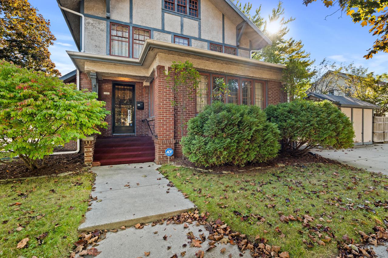 1031 N 5th St, Sheboygan, WI 53081