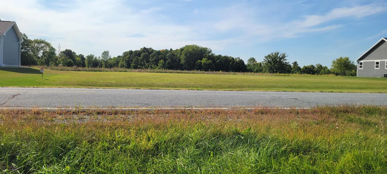 10851 S 10th Ave, Oak Creek, WI 53154