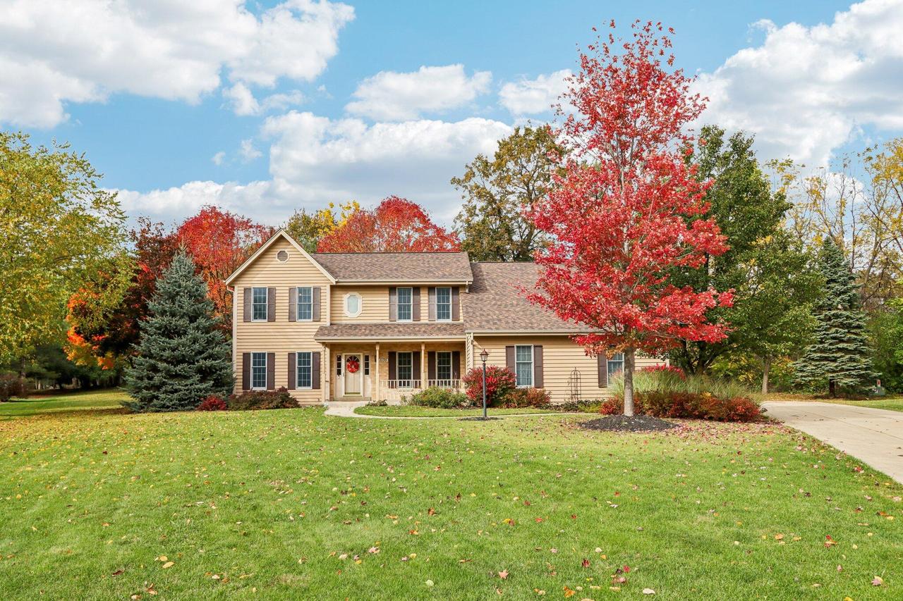 1135 S James St, Brookfield, WI 53005