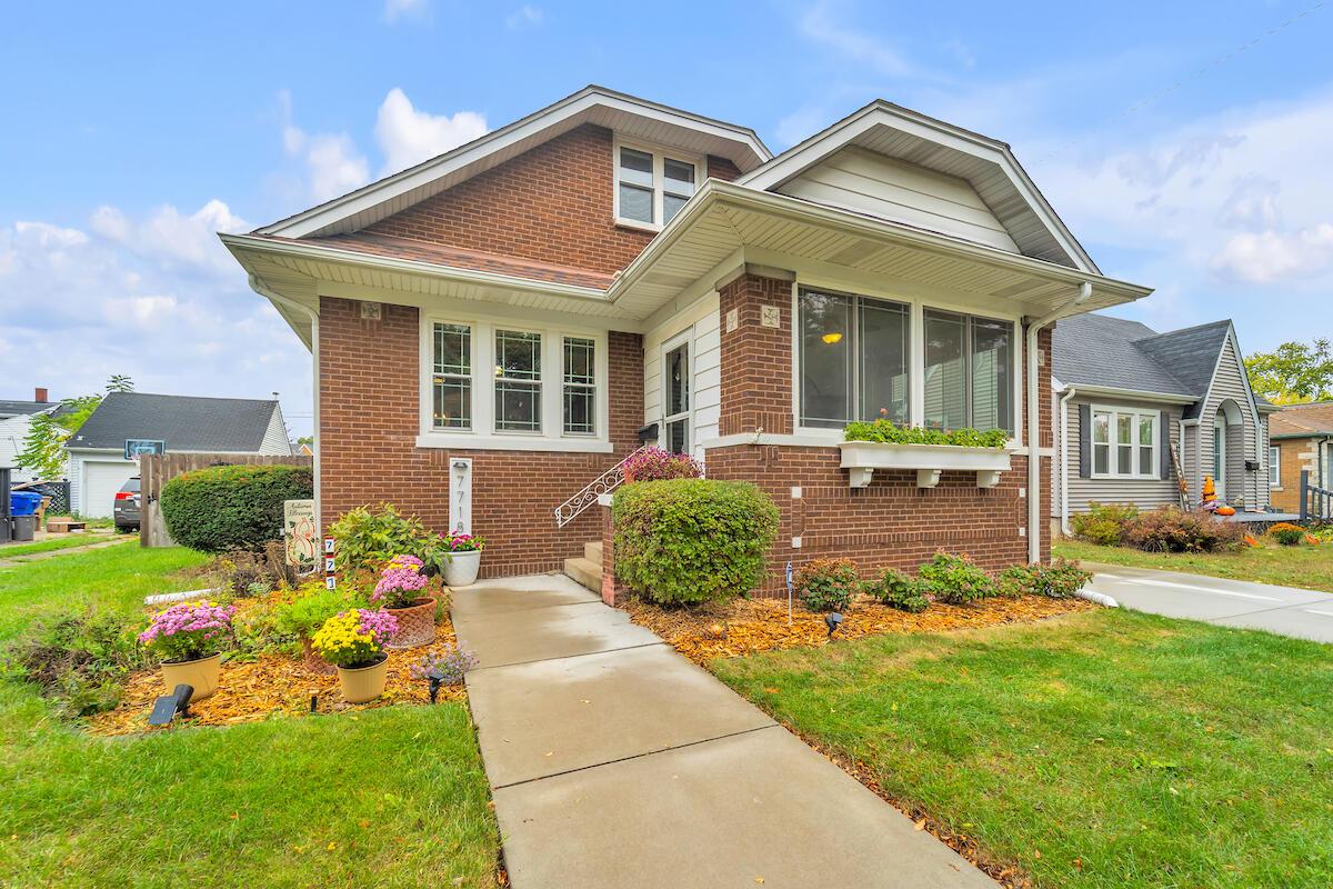 7718 27 Ave, Kenosha, WI 53143