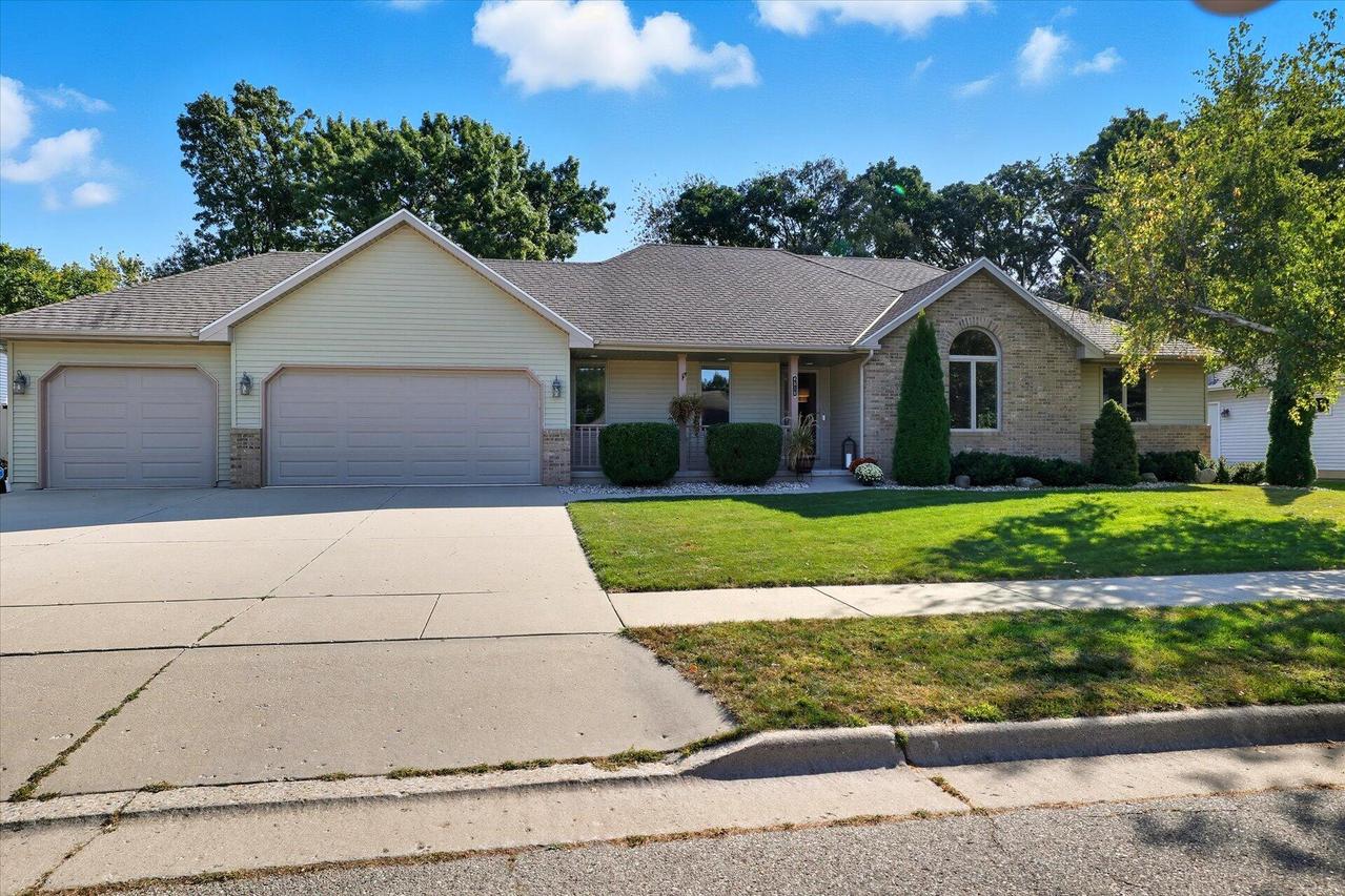 4516 Pendleton Ct, Janesville, WI 53563