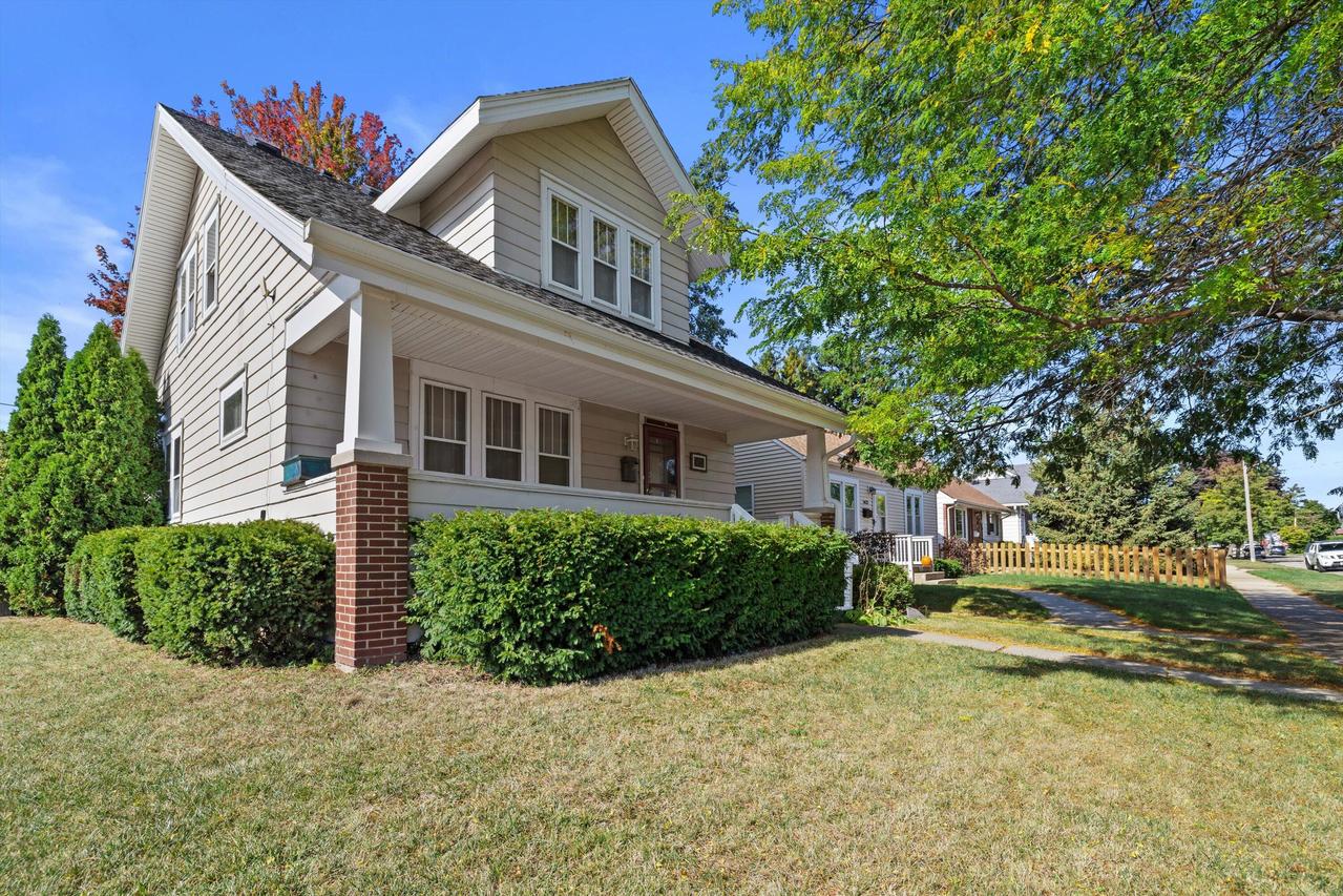 6636 32nd Ave, Kenosha, WI 53142