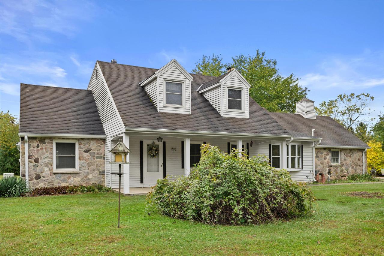 9370 S 46th St, Franklin, WI 53132