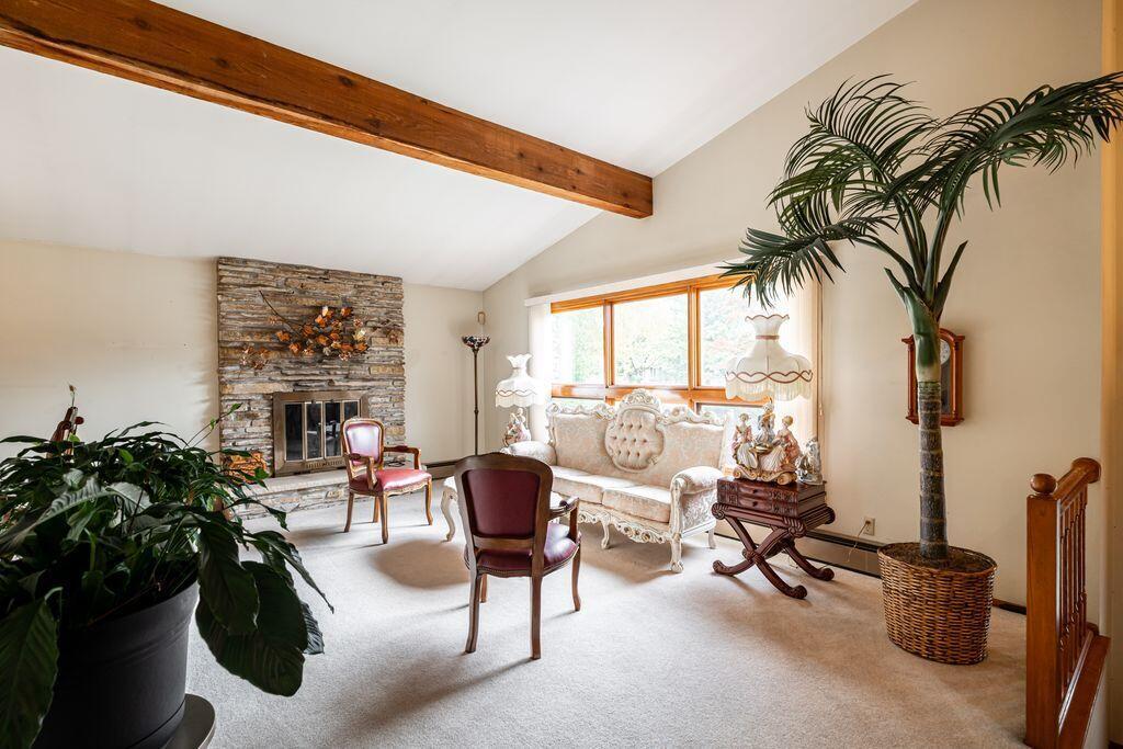 5836 W Green Brook, Brown Deer, WI 53223