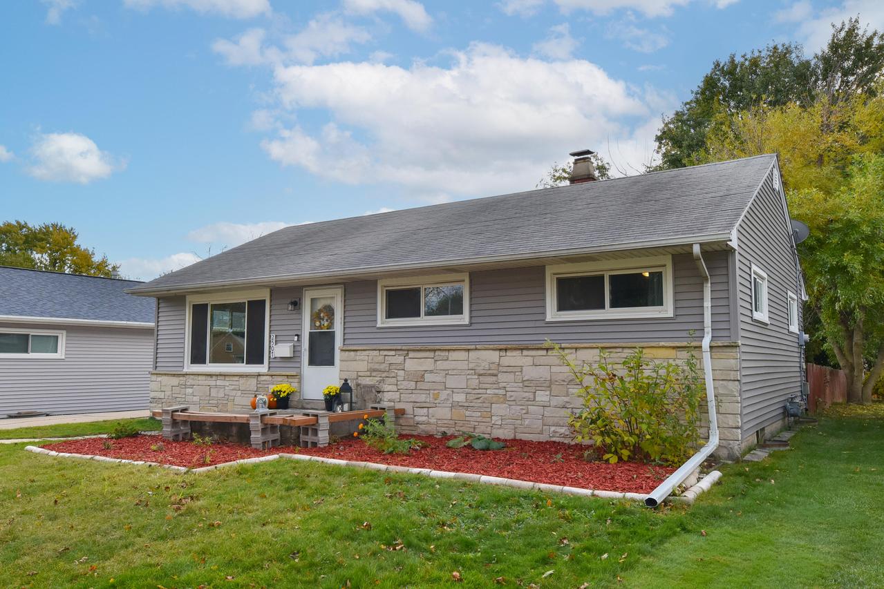 2507 W Whitaker Ave, Milwaukee, WI 53221