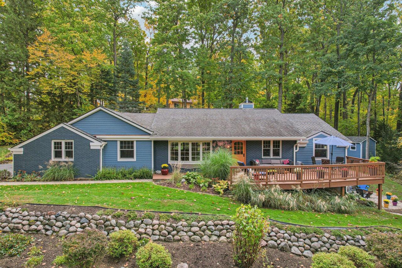 W3423 Mcdonald Rd, Lake Geneva, WI 53147