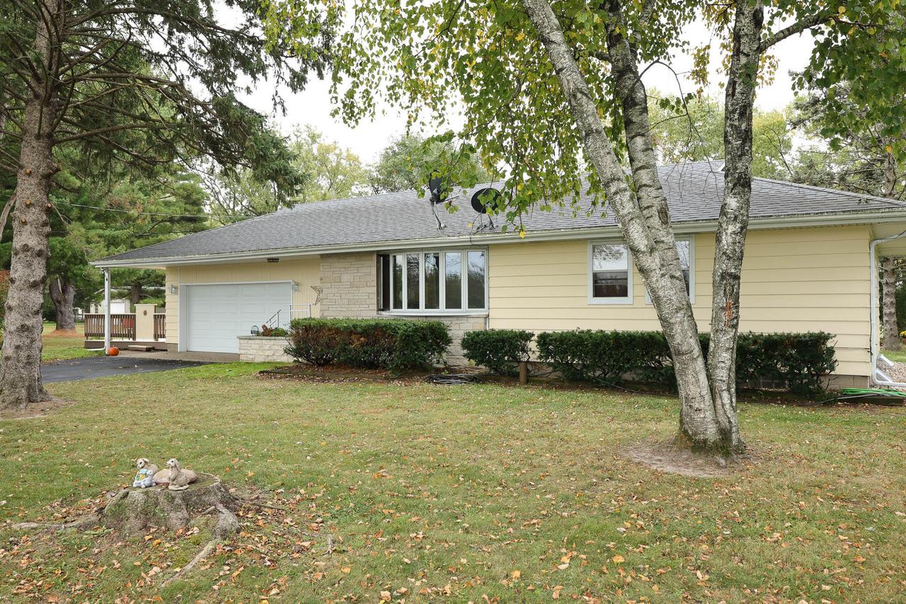 W7129 Hazel Ridge, Delavan, WI 53115