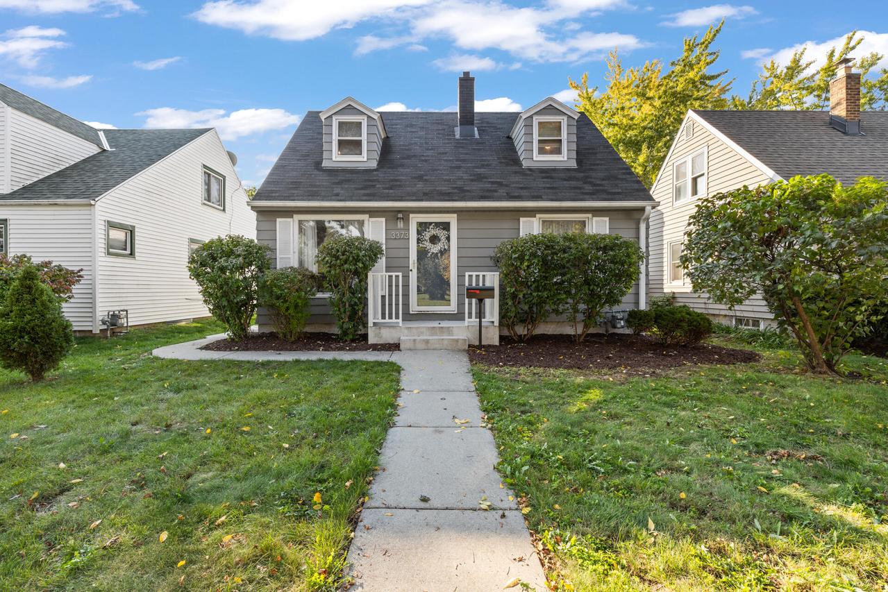 3373 N 88th St, Milwaukee, WI 53222