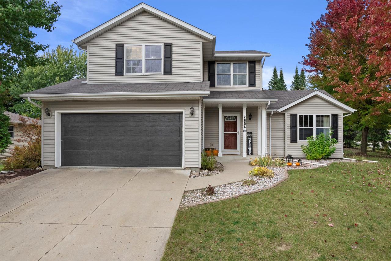 2606 Park Forest, West Bend, WI 53090