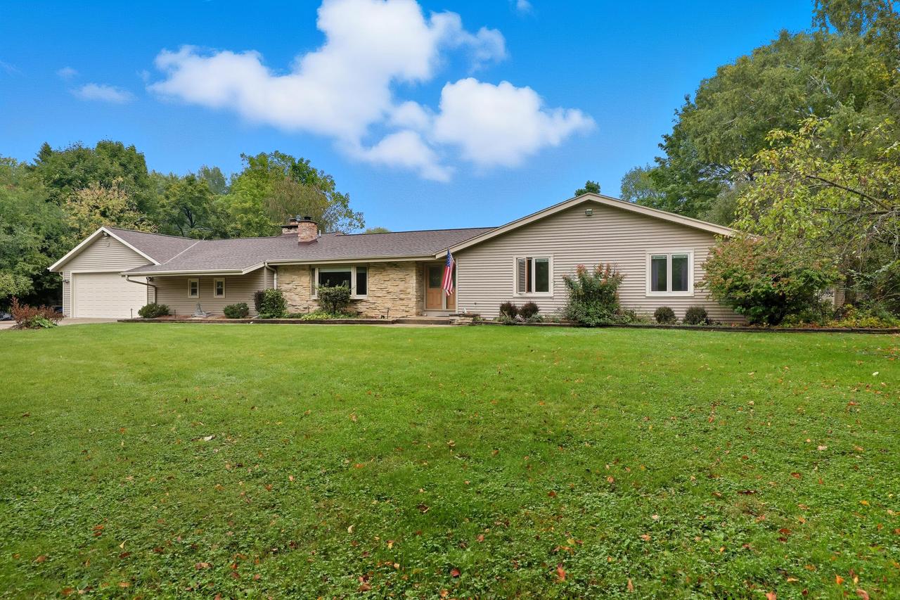 1280 Spring Dr, Brookfield, WI 53005