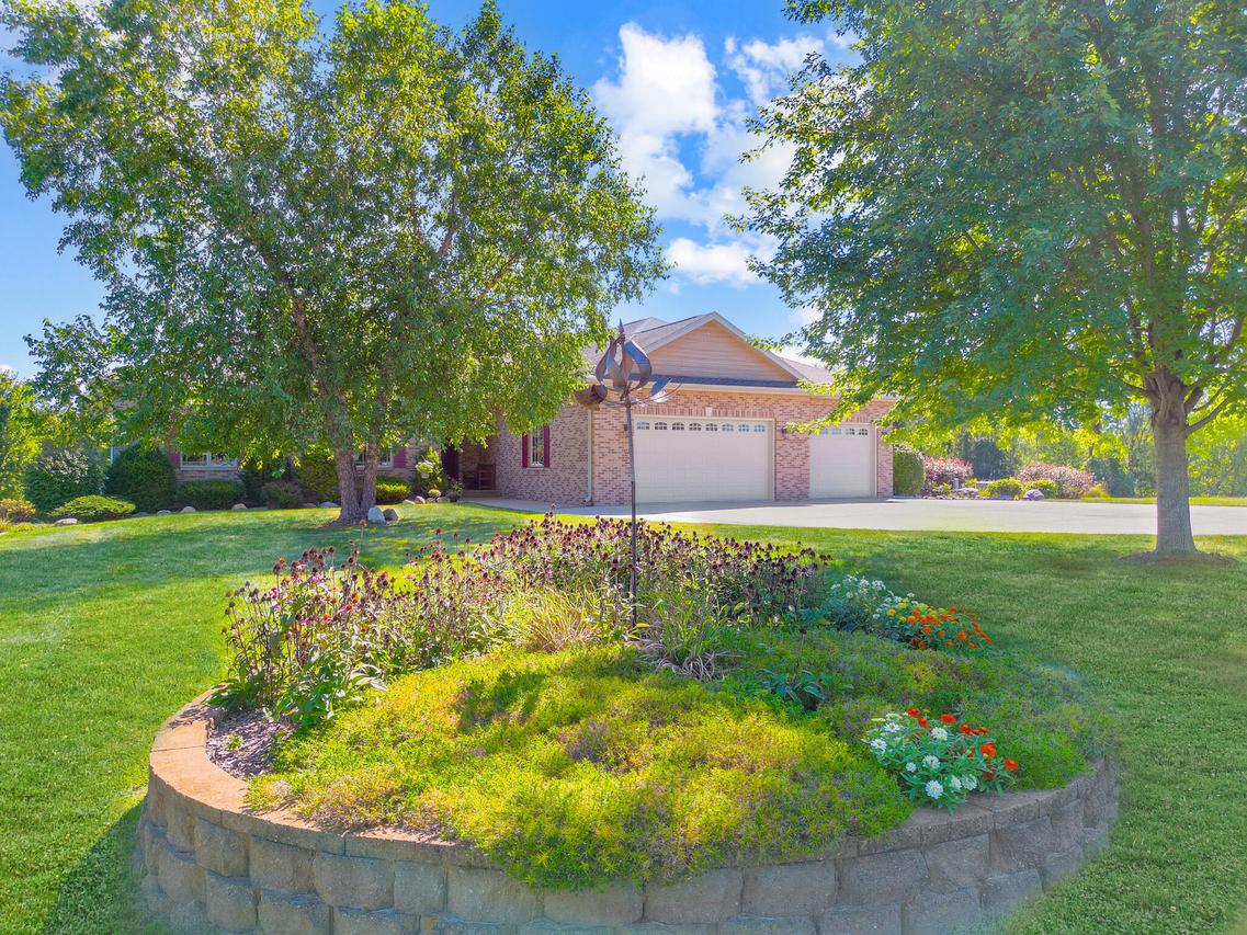 5619 352nd St, Wheatland, WI 53105