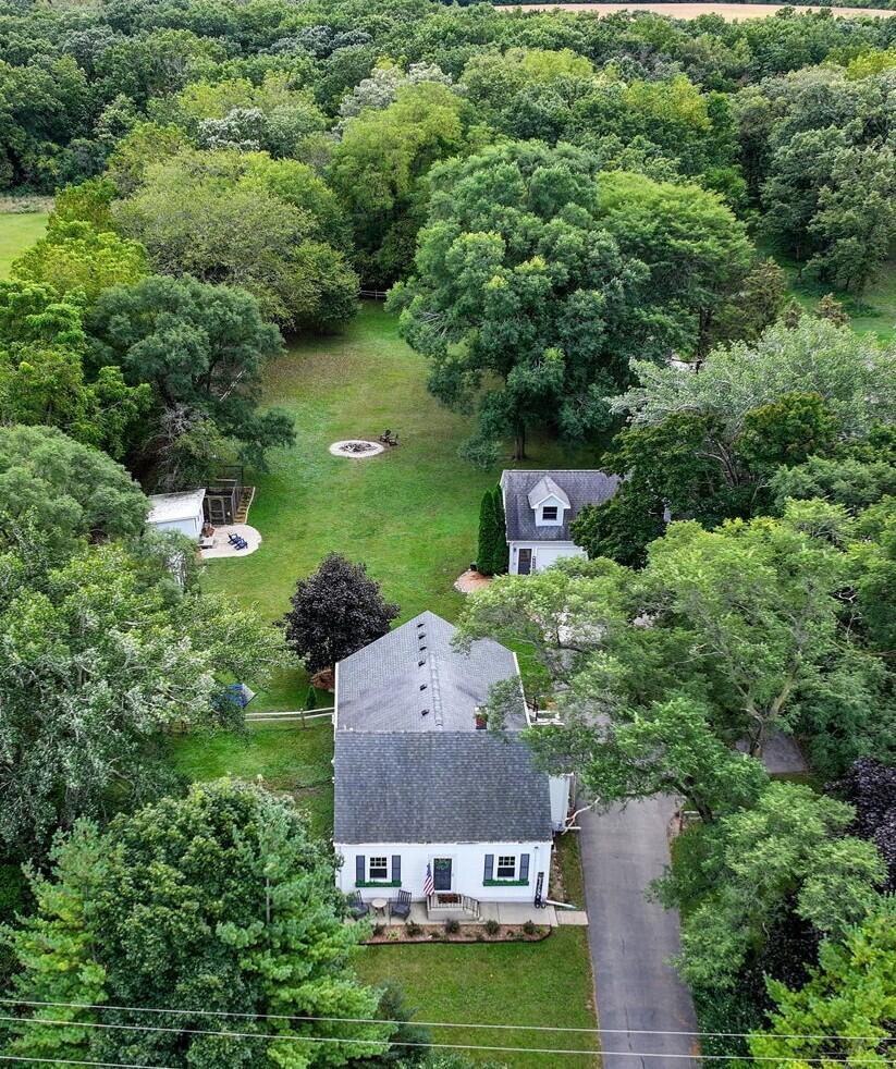9105 Gittings Rd, Mount Pleasant, WI 53406