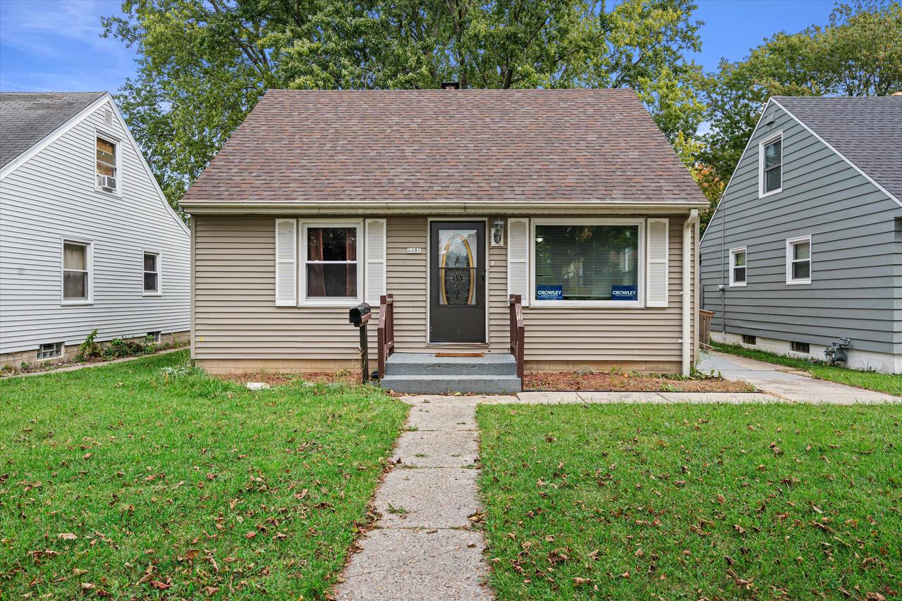 4480 N 83rd St, Milwaukee, WI 53218