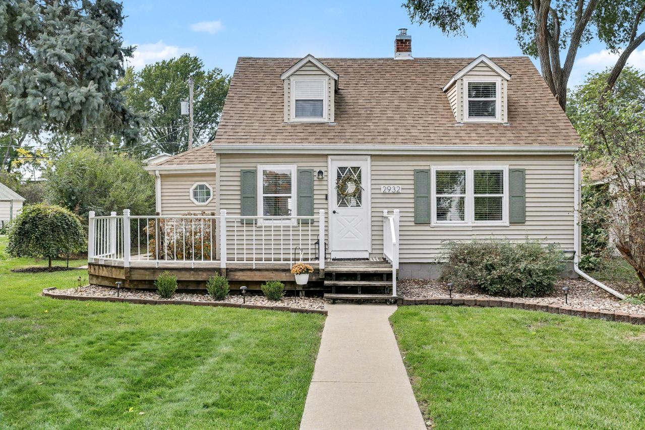 2932 S 22nd St, La Crosse, WI 54601