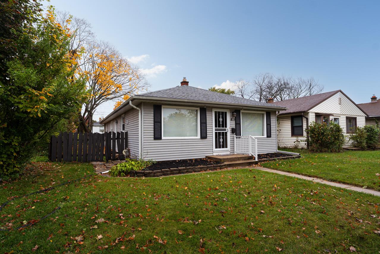 4513 N 67th St, Milwaukee, WI 53218