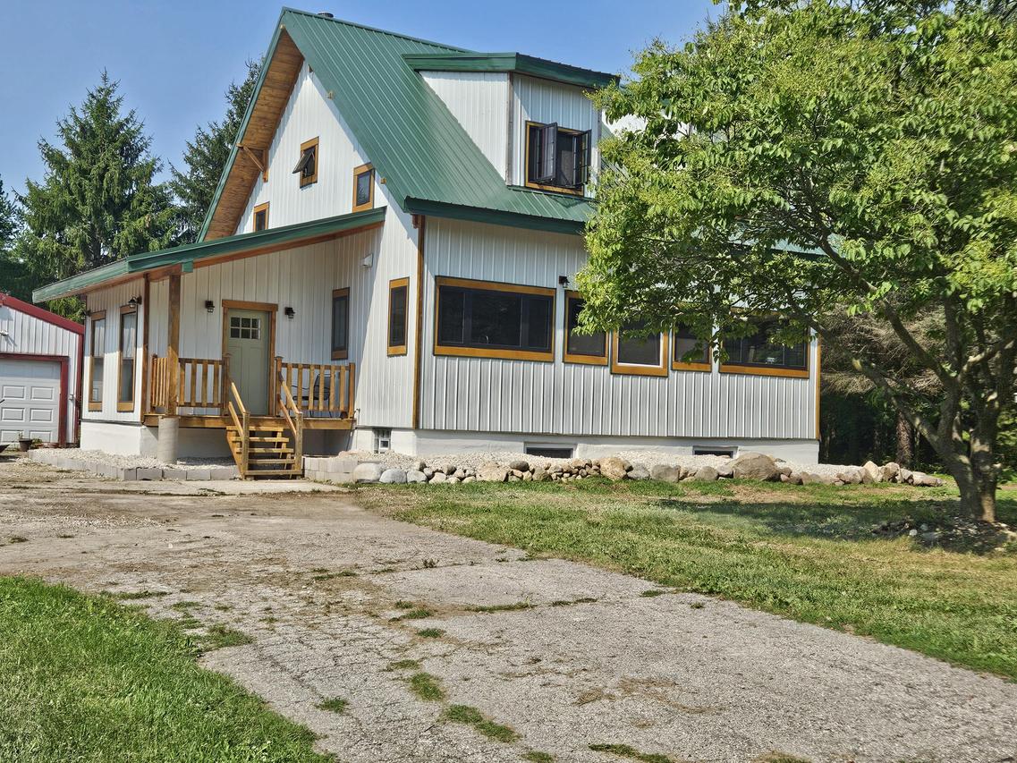 W3690 Belgium Kohler Rd, Fredonia, WI 53021