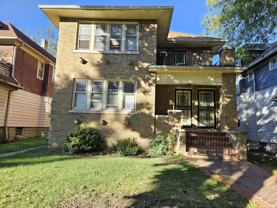 2445 N 50th St #2447, Milwaukee, WI 53210
