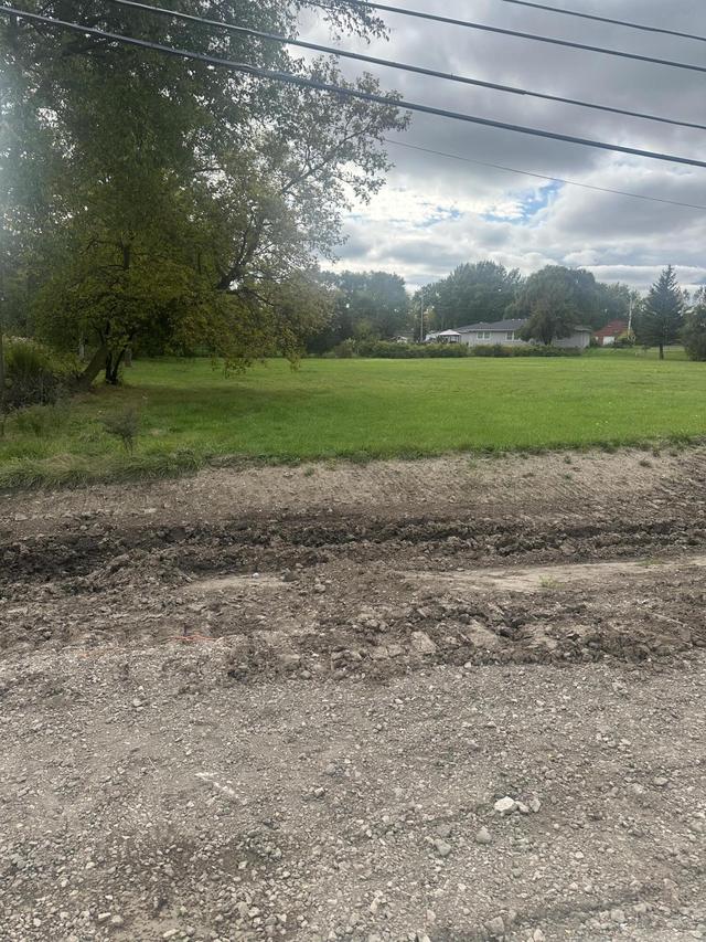 LT 1 W Saint Martin Rd, Franklin, WI 53132