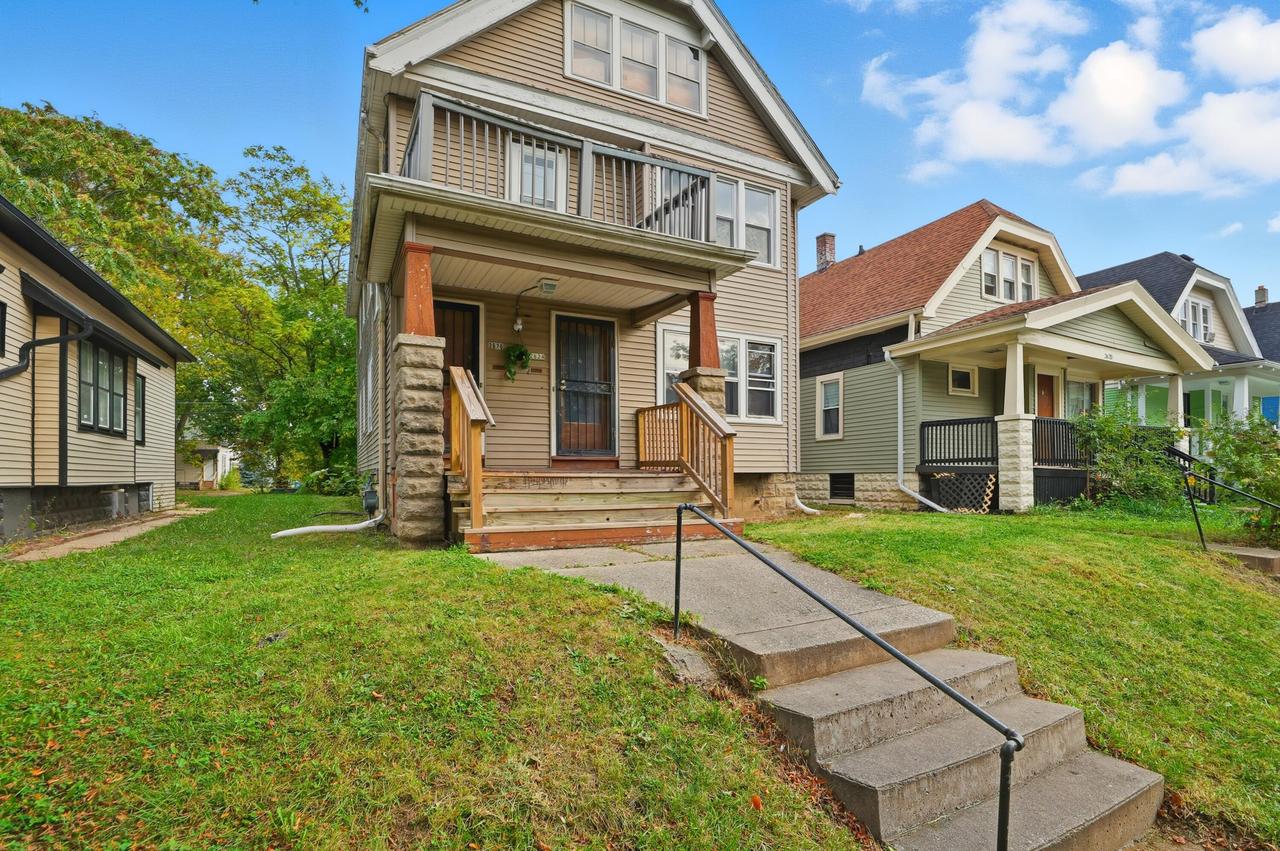 2624 N 37th St #2626, Milwaukee, WI 53210